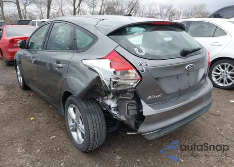 2014 Ford Focus Se z USA, uszkodzony, nr VIN 1FADP3K27EL154455